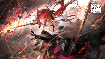 1girl ame_jang arknights arknights:_endfield black_gloves chinese_commentary closed_mouth commentary_request copyright_logo copyright_name copyright_notice demon_horns detached_collar elevation_contour_lines fighting_stance gloves highres holding holding_sword holding_weapon horns laevatain_(arknights) logo looking_at_viewer official_art pink_bag purple_eyes red_hair solo surtr_(arknights) sword weapon