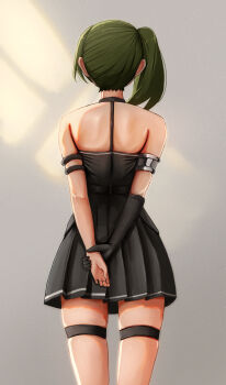 1girl absurdres arm_strap arms_behind_back bare_shoulders black_dress black_gloves commentary_request dress gloves green_hair grey_background highres holding_own_wrist kaneko_ryou long_hair pleated_dress short_dress shoulder_blades side_ponytail single_glove skindentation sleeveless sleeveless_dress solo sousou_no_frieren standing thigh_strap thighs ubel_(sousou_no_frieren)