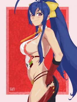 1girl antenna_hair arc_system_works armpits artist_logo ass blazblue blazblue:_central_fiction blazblue_remix_heart blue_hair border breasts brown_hair commentary double-parted_bangs english_commentary fingerless_gloves from_side gloves hair_between_eyes hand_on_own_hip highres large_breasts logo long_hair looking_at_viewer mai_natsume red_background red_gloves sideboob simple_background smile the_su_n two-tone_background white_border