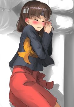 Rule 34 | 1boy, 1girl, admiral (kancolle), blazer, blush, brown hair, buttons, chiyoda (kancolle), closed eyes, hakama, hakama skirt, headband, highres, jacket, japanese clothes, kantai collection, lap pillow, lower body, lying, medium hair, on side, phoenix print, simple background, skirt, thighs