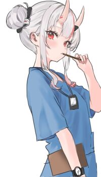 1girl commentary hair_between_horns haruka1382277 highres hololive horns looking_at_viewer multicolored_hair nakiri_ayame oni red_eyes red_streaks skin-covered_horns streaked_hair untranslatable_commentary virtual_youtuber white_hair