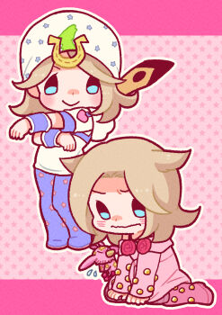 1other 2boys absurdres beanie blonde_hair blue_arm_warmers blue_eyes blue_pants blue_sleeves blush chibi chibi_only colored_skin commentary_request cosplay costume_switch crossdressing crossdressing_(ftm) crossdressing_(mtf) dress feathers flower_ornament hat heart_ornament highres hood hood_down hoodie horse_print horseshoe_hat_ornament horseshoe_ornament johnny_joestar jojo_no_kimyou_na_bouken lucy_steel m_a_a_m_8 male_focus multiple_boys outline pants pink_arm_warmers pink_dress pink_pants pink_skin sitting smile stand_(jojo) standing star_(symbol) star_print steel_ball_run tusk_(stand) tusk_act1 two-tone_sleeves wariza wavy_mouth white_hat white_hoodie white_outline white_sleeves