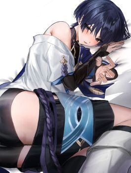 1boy armor black_bodysuit black_bridal_gauntlets black_eyes black_hair black_shorts blue_cape blue_sleeves blunt_ends blush bodysuit bridal_gauntlets cape clothes_pull clothing_cutout curled_fingers empty_eyes eyeliner eyeshadow feathers fingernails furisode genshin_impact highres hip_vent japanese_armor japanese_clothes kimono kote kurokote layered_sleeves leg_warmers looking_at_viewer lying makeup male_focus mandarin_collar middle_ring on_side open_hands purple_rope red_eyeliner red_eyeshadow rope scaramouche_(genshin_impact) short_sleeves shorts shorts_pull single_off_shoulder solo thigh_focus tsurime wanderer_(genshin_impact) white_kimono white_leg_warmers white_sleeves wispy_bangs yellow_feathers yu_(geda4335)