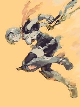 1girl anby_demara anby_demara_(silver_soldier) ascot bike_shorts bike_shorts_under_skirt black_hairband black_thighhighs breasts commentary_request dual_wielding fingerless_gloves from_side full_body gloves grey_hair hair_over_one_eye hairband holding holding_sword holding_weapon leg_armor looking_at_viewer medium_breasts orange_ascot orange_eyes parted_lips short_hair shrug_(clothing) solo sword thighhighs weapon white_gloves white_shrug yellow_background zen_yasai zenless_zone_zero