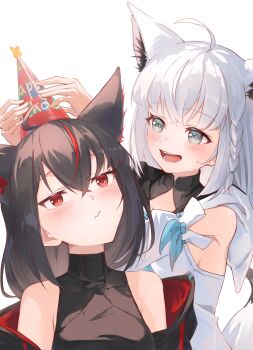 2girls absurdres ahoge animal_ear_fluff animal_ears black_hair blush breasts closed_mouth detached_sleeves fox_ears fox_girl fox_tail green_eyes highres hololive kurokami_fubuki long_hair long_sleeves looking_at_another maymea medium_breasts multicolored_hair multiple_girls open_mouth red_eyes red_hair shirakami_fubuki shirakami_fubuki_(1st_costume) shirt sideboob simple_background sleeveless sleeveless_shirt smile tail virtual_youtuber white_background white_hair wolf_ears wolf_girl