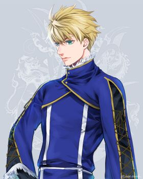 1boy ahoge animal_background aqua_eyes arthur_pendragon_(fate) artist_name black_gloves blonde_hair blue_shirt brown_ribbon buttons closed_mouth commentary fate/prototype fate_(series) fur-trimmed_shirt fur-trimmed_sleeves fur_trim gloves grey_background hair_between_eyes hand_on_own_hip horse lion lips long_sleeves looking_to_the_side male_focus ribbon shirt short_hair smile solo symbol-only_commentary upper_body wide_sleeves yococco