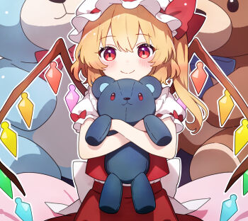 1girl blonde_hair blush bow chikuzen1996 closed_mouth commentary_request crystal crystal_wings flandre_scarlet hat highres hugging_doll hugging_object looking_at_viewer mob_cap multicolored_wings one_side_up puffy_short_sleeves puffy_sleeves red_bow red_eyes red_skirt red_vest short_sleeves skirt skirt_set sleeve_bow smile solo stuffed_animal stuffed_toy teddy_bear touhou vest white_hat wings