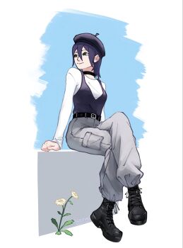 1girl alternate_costume belt belt_buckle beret black_belt black_boots black_choker black_hat black_shirt boots buckle chainsaw_man choker closed_mouth commentary crossed_legs english_commentary flower green_eyes grey_pants hair_between_eyes hat highres long_sleeves medium_hair pants purple_hair reze_(chainsaw_man) serialboel shirt shirt_tucked_in sitting smile solo tank_top white_shirt