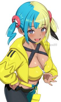 1girl aqua_hair aqua_pants bandeau black_hair black_pants blonde_hair breasts canari_(pokemon) cleavage commentary_request dark-skinned_female dark_skin highres jacket large_breasts looking_at_viewer mask mouth_mask multicolored_hair nintendo open_mouth pants pokemon pokemon_legends:_z-a simple_background solo surippa1010 twitter_username two-tone_mask two-tone_pants white_background yellow_bandeau yellow_jacket zipper