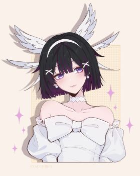 1girl alien_stage alternate_hair_length alternate_hairstyle ayacchirin bare_shoulders black_hair bow choker columbina_(genshin_impact) commentary cosplay dress drop_shadow earrings english_commentary genshin_impact hairband head_tilt head_wings highres jewelry looking_to_the_side multicolored_hair off-shoulder_dress off_shoulder puffy_sleeves purple_eyes purple_hair short_hair smile solo streaked_hair sua_(alien_stage) sua_(alien_stage)_(cosplay) upper_body white_bow white_choker white_dress white_hairband wings