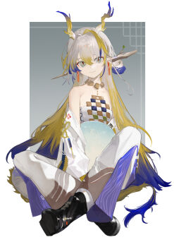 1girl absurdres arknights bare_shoulders bead_bracelet beads black_shoes blonde_hair bracelet breasts chinese_knot closed_mouth commentary dragon_girl dragon_horns dragon_tail eastern_dragon_horns eastern_dragon_tail eyeshadow green_eyes grey_hair hair_between_eyes hair_intakes highres horns jacket jewelry korean_commentary long_hair long_sleeves looking_at_viewer makeup multicolored_hair necklace nero_(nero_nyam) off_shoulder open_clothes open_jacket pants pointy_ears prayer_beads shoes shu_(arknights) sitting small_breasts solo strapless streaked_hair tail tassel tube_top very_long_hair white_jacket white_pants