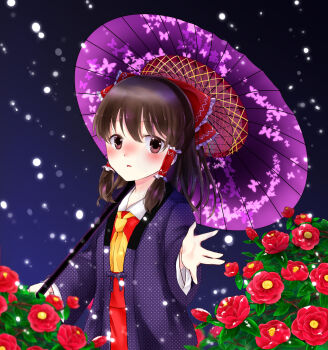 1girl ascot blush bow brown_eyes brown_hair commentary_request flower flower_request frilled_bow frilled_hair_tubes frills hair_bow hair_tubes hakurei_reimu highres holding holding_umbrella long_hair long_sleeves looking_at_viewer minatsuki_yurara open_mouth red_bow red_flower red_skirt skirt skirt_set snowing solo touhou umbrella yellow_ascot