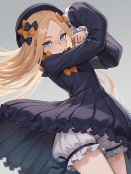 1girl abigail_williams_(fate) black_dress blonde_hair bloomers blue_eyes bow closed_mouth commentary_request dress fate/grand_order fate_(series) forehead gradient_background grey_background hair_bow highres jajanome long_hair long_sleeves looking_at_viewer orange_bow polka_dot polka_dot_bow solo standing thighs underwear white_bloomers