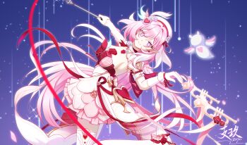 1girl absurdres artist_name beret blue_sky commentary_request dress elysia_(hi_love_elf)_(honkai_impact) elysia_(honkai_impact) flower from_side gloves hair_ornament hat highres honkai_(series) honkai_impact_3rd little_messenger_(honkai_impact) long_hair looking_at_viewer multicolored_hair pink_hair purple_eyes red_ribbon ribbon single_glove sky smile solo thighhighs two-tone_hair white_gloves white_hair white_thighhighs zhijiu