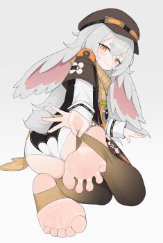 1girl absurdres barefoot blush feet grey_hair hat highres long_hair looking_at_viewer original smile soles stirrup_legwear tail toeless_legwear toes wl217_(nicexa111) yellow_eyes