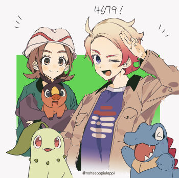 &gt;_&lt; 1boy 1girl ahoge blonde_hair blue_eyes blue_shirt blush brown_eyes brown_hair brown_jacket chikorita closed_eyes closed_mouth fangs gen_2_pokemon gen_5_pokemon green_jacket harmony_(pokemon) hat highres holding holding_pokemon jacket leaf long_sleeves looking_at_viewer nintendo nohaebppiuleppi one_eye_closed open_clothes open_jacket open_mouth pokemon pokemon_(creature) pokemon_legends:_z-a red_eyes sharp_teeth shirt short_hair smile starter_pokemon_trio striped_hat teeth tepig totodile upper_body urbain_(pokemon) white_hat