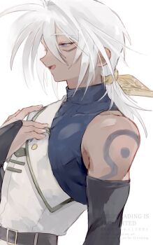 1boy absurdres alternate_costume arm_tattoo belt black_belt black_bodysuit black_bridal_gauntlets blue_eyes bodysuit bridal_gauntlets claus_f._lester commentary_request facial_mark hair_ribbon half-closed_eyes highres long_hair male_focus nancykittyu ponytail ribbon simple_background sleeveless sleeveless_bodysuit solo tales_of_(series) tales_of_phantasia tattoo white_background white_hair yellow_ribbon