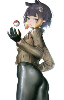 1girl absurdres advarcher alternate_costume ass black_bodysuit black_gloves blue_eyes blunt_bangs bodysuit bodysuit_under_clothes brown_jacket commentary cosplay cowboy_shot emma_(pokemon) emma_(pokemon)_(cosplay) from_side gloves gradient_hair hair_ornament highres hololive hololive_english jacket looking_at_viewer mole mole_under_eye multicolored_hair ninomae_ina&#039;nis nintendo orange_hair parted_lips pointy_ears poke_ball poke_ball_(basic) pokemon pokemon_legends:_z-a purple_hair short_hair sidelocks simple_background skin_tight solo standing tentacle_hair turning_head two-tone_hair virtual_youtuber white_background