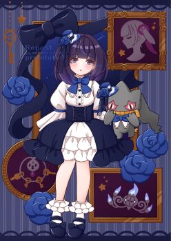 1girl :o alt_text alternate_costume banette black_shoes blue_flower blue_hat blue_rose blunt_bangs blush bob_cut canari_(pokemon) chandelure chaton_(chatoncerisier) commentary_request corset dress flower gen_3_pokemon gen_5_pokemon gen_6_pokemon gwynn_(pokemon) hat highres klefki long_sleeves mini_hat nintendo open_mouth pokemon pokemon_(creature) pokemon_legends:_z-a portrait_(object) puffy_sleeves purple_eyes purple_hair rose shoes short_hair socks standing white_dress white_socks