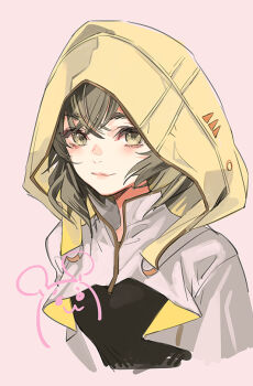 1girl black_shirt breasts brown_hair closed_mouth cropped_jacket crossed_bangs final_fantasy final_fantasy_xiv hair_between_eyes hood hood_up ito_noizi jacket looking_at_viewer medium_breasts pink_background portrait shirt signature smile solo sphene_(ff14) upper_body white_jacket yellow_hood