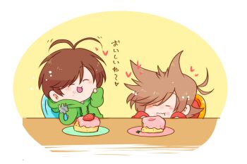 2boys antenna_hair blush brown_hair cake chair chibi chibi_only closed_eyes commentary_request edd_(eddsworld) eddsworld food fork fruit green_hoodie happy heart holding holding_fork hood hood_down hoodie male_focus multiple_boys plate red_hoodie reon_(02779) smile strawberry table tord_(eddsworld) translation_request