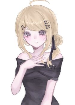 1girl ahoge akamatsu_kaede bare_shoulders black_dress blonde_hair blush closed_mouth collarbone cowboy_shot danganronpa_(series) danganronpa_v3:_killing_harmony dress fortissimo hair_ornament hand_up highres long_hair musical_note musical_note_hair_ornament musical_note_print pink_eyes short_sleeves simple_background smile solo white_background xiang_gong