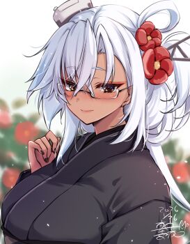 1girl absurdres alternate_costume black_kimono blurry blurry_background blush breasts brown_eyes commentary_request dark-skinned_female dark_skin dated flower glasses grey_hair hair_between_eyes hair_flower hair_ornament highres japanese_clothes kantai_collection kimono large_breasts long_hair looking_at_viewer mashiro_yukiya musashi_(kancolle) musashi_kai_ni_(kancolle) outdoors rectangular_eyewear semi-rimless_eyewear signature smile solo upper_body very_long_hair
