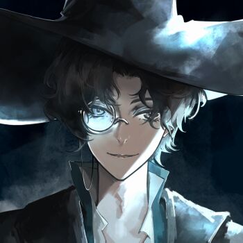 1boy amon_(lord_of_the_mysteries) anz1105 black_background black_hair black_hat black_jacket chinese_commentary curtained_hair grey_eyes hat jacket looking_at_viewer lord_of_the_mysteries male_focus monocle monocle_chain parted_bangs parted_lips popped_collar portrait shirt short_hair smile solo straight-on wavy_hair white_shirt witch_hat
