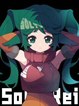 1girl absurdres anchorage_akiko armpits arms_behind_head arms_up black_background bodysuit breasts brown_gloves closed_mouth commentary_request copyright_name covered_collarbone crop_top crop_top_overhang elbow_gloves gloves green_eyes green_hair highres long_hair looking_at_viewer medium_breasts orange_bodysuit simple_background smile solo solty_rei solty_revant text_background very_long_hair