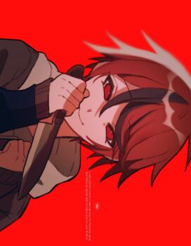 1boy black_hair closed_mouth commentary grey_jacket hair_between_eyes highres holding holding_knife hood hood_down hoodie jacket jacket_over_hoodie knife long_sleeves looking_at_viewer male_focus multicolored_hair official_alternate_eye_color oniku_(3_tg_a) open_clothes open_jacket red_background red_eyes red_hair short_hair sideways simple_background smile solo spoilers streaked_hair sumino_takumi symbol-only_commentary the_hundred_line_-last_defense_academy- tsurime two-tone_hair watermark white_hoodie