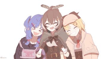 >_< 3girls absurdres ahoge black_sweater blonde_hair brown_capelet brown_cloak brown_hair buruhas capelet cloak corset feather_hair_ornament feathers gloves hair_ornament hairclip hat head_wings highres hololive hololive_english long_hair long_sleeves medium_hair multicolored_hair multiple_girls nanashi_mumei nanashi_mumei_(1st_costume) necktie nijisanji nijisanji_en open_mouth ponytail purple_hair red_necktie selen_tatsuki selen_tatsuki_(1st_costume) shirt short_hair skirt streaked_hair sweater virtual_youtuber watson_amelia watson_amelia_(1st_costume) white_shirt wings