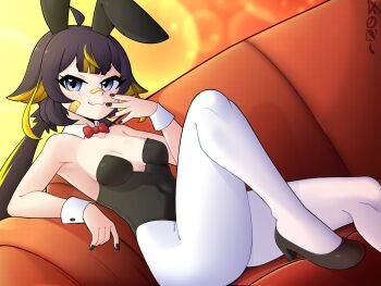 1girl :3 ahoge alternate_costume artist_logo bandaid bandaid_on_cheek bandaid_on_face bandaid_on_nose bare_shoulders black_hair black_leotard black_nails black_shoes blonde_hair blue_eyes blunt_bangs bow bowtie breasts collar commentary couch covered_navel detached_collar dutch_angle freckles hair_flaps high_heels highleg highleg_leotard highres indie_virtual_youtuber knee_up konan_exe leotard logo long_hair looking_at_viewer low_twintails multicolored_hair number_four_(asl) on_couch pantyhose playboy_bunny red_bow red_bowtie shoes sitting small_breasts spanish_commentary strapless strapless_leotard streaked_hair toko_(vtuber) twintails two-tone_hair virtual_youtuber white_collar white_pantyhose white_wrist_cuffs wing_collar wrist_cuffs