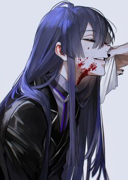 1boy absurdres black_jacket black_nails blood blood_on_face blood_on_neck blue_hair closed_eyes commentary doku_kobuko from_side grey_background grey_shirt hair_between_eyes highres jacket long_hair male_focus nagao_kei nagao_kei_(1st_costume) nijisanji out_of_frame shirt simple_background smile upper_body virtual_youtuber