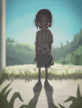 1girl absurdres arms_at_sides backlighting bruise collar dirty dirty_clothes grass half-closed_eyes highres holding holding_collar injury kuze_shizuka messy_hair naaga_sonomono outdoors parted_lips shadow shirt shoes shorts solo standing t-shirt takopii_no_genzai white_shirt