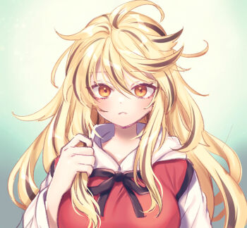 1girl alternate_hair_length alternate_hairstyle black_hair blonde_hair blush closed_mouth commentary green_background long_hair looking_at_viewer multicolored_hair orange_eyes solo streaked_hair tomobe_kinuko toramaru_shou touhou upper_body