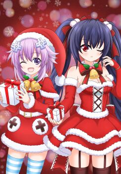 1girl 2girls bare_shoulders bell belt black_hair box breasts capelet christmas cleavage commentary_request d-pad d-pad_hair_ornament detached_sleeves drawstring dress fur-trimmed_dress fur-trimmed_headwear fur_trim garter_straps gift gift_box hair_ornament hair_ribbon hat highres hood hoodie long_hair medium_breasts multiple_girls neptune_(neptunia) neptune_(series) noire_(neptunia) one_eye_closed open_mouth purple_eyes purple_hair red_background red_capelet red_eyes ribbon santa_costume santa_hat short_hair sidelocks smile snowflake_background socks striped_clothes striped_socks striped_thighhighs thighhighs twintails yutanpo_yutanpo