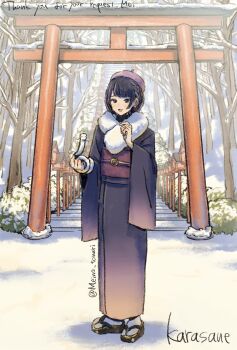 1girl absurdres artist_name beret black_hair blush braid chinese_zodiac commissioner_name furisode hat hatsumoude highres japanese_clothes karasane03 kimono looking_at_viewer new_year okobo outdoors platform_sandals purple_kimono sandals short_hair shrine single_braid smile snake snow socks solo stairs standing tabi torii two-tone_kimono white_snake year_of_the_snake