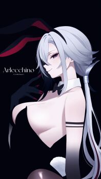 1girl absurdres alternate_costume animal_ears arlecchino_(genshin_impact) bare_shoulders black_background black_bow black_bowtie black_eyes black_hair black_hands black_leotard black_pantyhose bow bowtie breasts character_name colored_extremities commentary_request copyright_name detached_collar fake_animal_ears fake_tail fingernails from_side fuminshou_(nekopan_art) genshin_impact grey_hair highres large_breasts leotard long_hair multicolored_hair pantyhose playboy_bunny ponytail rabbit_ears rabbit_tail red_nails sharp_fingernails sideboob sideways_glance smile solo strapless strapless_leotard symbol-shaped_pupils tail upper_body x-shaped_pupils
