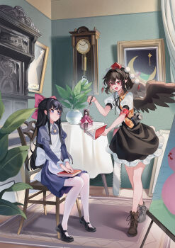 2girls absurdres ailu_elf alternate_footwear analog_clock apron armband aya_drevis bird_wings black_footwear black_skirt blue_dress blue_eyes boots bow brown_footwear brown_hair brown_wings camera carpet chainsaw chair chinese_commentary clock closed_mouth collared_shirt commentary_request crossover doll dress easel eye_contact feathered_wings hair_bow hat highres holding holding_notebook holding_pen indoors jewelry juliet_sleeves lace-up_boots leaf_print long_sleeves looking_at_another mad_father maple_leaf_print mary_janes multicolored_shirt multiple_girls name_connection necklace nib_pen_(object) notebook on_chair open_mouth painting_(object) pantyhose pen pendant picture_frame pink_bow plant pointy_ears pom_pom_(clothes) potted_plant puffy_sleeves red_armband red_eyes red_hat shameimaru_aya shirt shoes short_sleeves sitting skirt smile table tokin_hat touhou white_apron white_pantyhose white_shirt wings