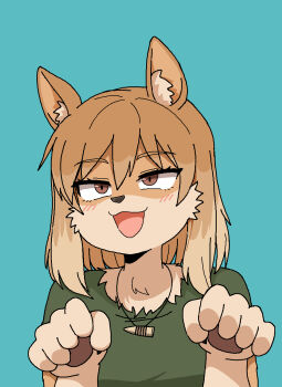 1girl animal_ears animal_hands aqua_background brown_hair commentary_request dog_ears furry furry_female galois green_shirt highres jewelry korean_commentary multicolored_hair necklace open_mouth original shirt smile solo t-shirt tooth_necklace two-tone_hair upper_body