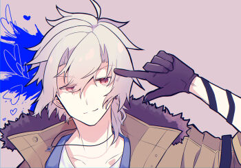 1boy absurdres ahoge closed_mouth collarbone crow_armbrust curtained_hair double-parted_bangs ear_piercing eiyuu_densetsu fur_trim hair_between_eyes highres jewelry kai_no_kiseki kuro_no_kiseki_(series) looking_at_viewer male_focus mullet pendant piercing pink_background red_eyes rui_tag short_hair simple_background smile solo upper_body white_hair