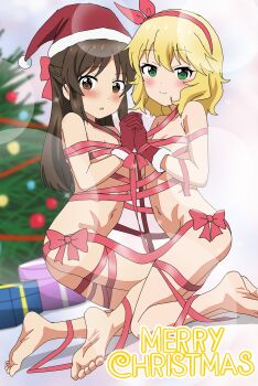 2girls blonde_hair brown_eyes brown_hair christmas christmas_tree gloves green_eyes hairband hat highres holding_hands idolmaster idolmaster_cinderella_girls idolmaster_cinderella_girls_u149 kneeling loli long_hair merry_christmas multiple_girls naked_ribbon red_gloves red_hairband red_hat red_ribbon ribbon riokasen sakurai_momoka santa_hat short_hair soles tachibana_arisu toes