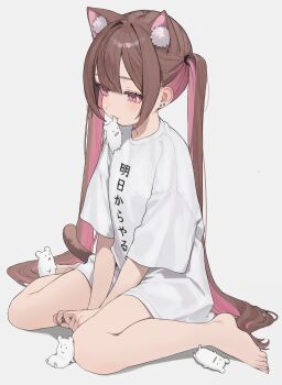 1girl absurdres animal_ear_fluff animal_ears barefoot brown_hair cat_ears cat_girl commentary_request ear_piercing hamunezuko_(nezukonezu32) highres kemonomimi_mode long_hair original piercing pink_eyes shirt simple_background sitting solo translation_request wariza white_background white_shirt