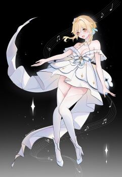1girl alternate_costume bare_shoulders black_background blonde_hair blush bow breasts cleavage commentary dress dress_bow english_commentary feather_hair_ornament feathers floating_clothes floating_hair flower frills full_body genshin_impact gradient_background grey_background hair_between_eyes hair_flower hair_ornament high_heels highres large_breasts looking_at_viewer lumine_(genshin_impact) musical_note open_mouth shoes short_dress short_hair sidelocks simple_background sleeveless sleeveless_dress smile solo sparkle star_(symbol) striped_bow thick_thighs thighhighs thighs unosaki2 wavy_hair white_bow white_dress white_flower white_shoes white_thighhighs zettai_ryouiki