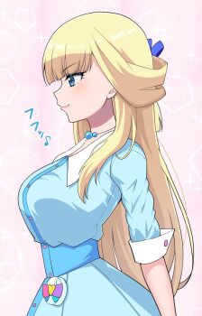 1girl alternate_breast_size blonde_hair blue_dress blue_eyes bow breasts dress highres jewelry kaatsu_katsurou large_breasts lips long_hair long_sleeves looking_at_another nekoyashiki_yuki pact_holder pink_background precure shiny_cats_pact smile wonderful_precure!