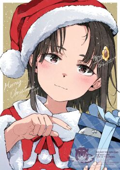 1boy 1girl ano_ko_wa_toshi_densetsu artist_self-insert black_hair blush box brown_background brown_eyes capelet christmas closed_mouth dated dress english_text flower fur-trimmed_capelet fur-trimmed_headwear fur-trimmed_sleeves fur_trim gift gift_box gomennasai hair_flower hair_ornament hat head_tilt highres in_box in_container long_sleeves merry_christmas parted_bangs pointing red_capelet red_dress red_hat signature smile upper_body watermark wide_sleeves yellow_flower zangyaku-san