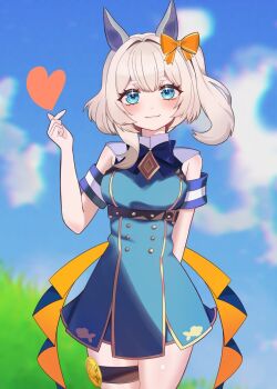 1girl :3 animal_ears blonde_hair blue_bow blue_dress blue_eyes blush bow dress hair_bow hair_intakes heart highres horse_ears horse_girl looking_at_viewer marimari_(vtuber) orange_bow phase_connect short_eyebrows side_ponytail standing thigh_strap thighs tsukasa12598 virtual_youtuber