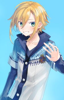 1boy aqua_background blonde_hair blue_jacket blush buttons collarbone collared_jacket flipped_hair green_eyes grey_shirt grin hair_between_eyes highres jacket layered_sleeves long_sleeves looking_at_viewer male_focus nijisanji open_hand plaid_clothes plaid_jacket ribbed_shirt shirt short_hair short_over_long_sleeves short_sleeves sidelocks simple_background sleeves_past_wrists smile solo standing upper_body uzuki_kou uzuki_kou_(1st_costume) v-neck virtual_youtuber waving wayon154 white_jacket