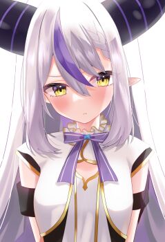 1girl blush closed_mouth commentary_request demon_girl demon_horns grey_hair highres hololive horns hosimiya_yume la+_darknesss long_hair looking_at_viewer pointy_ears purple_streaks shirt sidelocks very_long_hair vest virtual_youtuber white_background white_shirt white_vest yellow_eyes