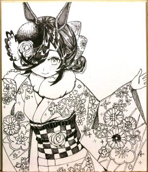 1girl alternate_costume animal_ears checkered_sash closed_mouth commentary_request cowboy_shot floral_print floral_print_kimono flower fur_collar greyscale hair_over_one_eye hat hat_flower horse_ears horse_girl japanese_clothes kimono long_bangs long_sleeves looking_at_viewer monochrome obi obijime print_kimono rice_shower_(umamusume) rose sash shikishi smile solo umamusume wide_sleeves yomean!